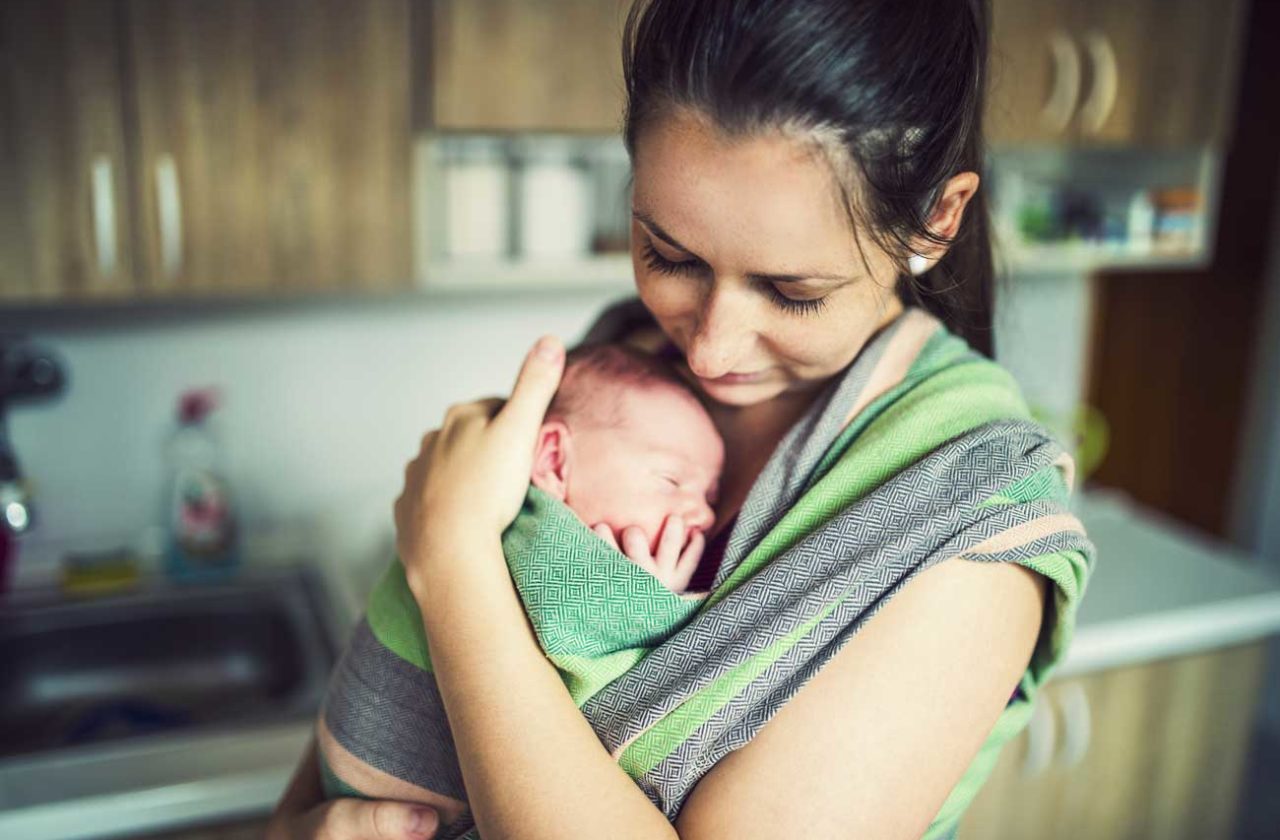 quel porte bébé choisir à la naissance ?